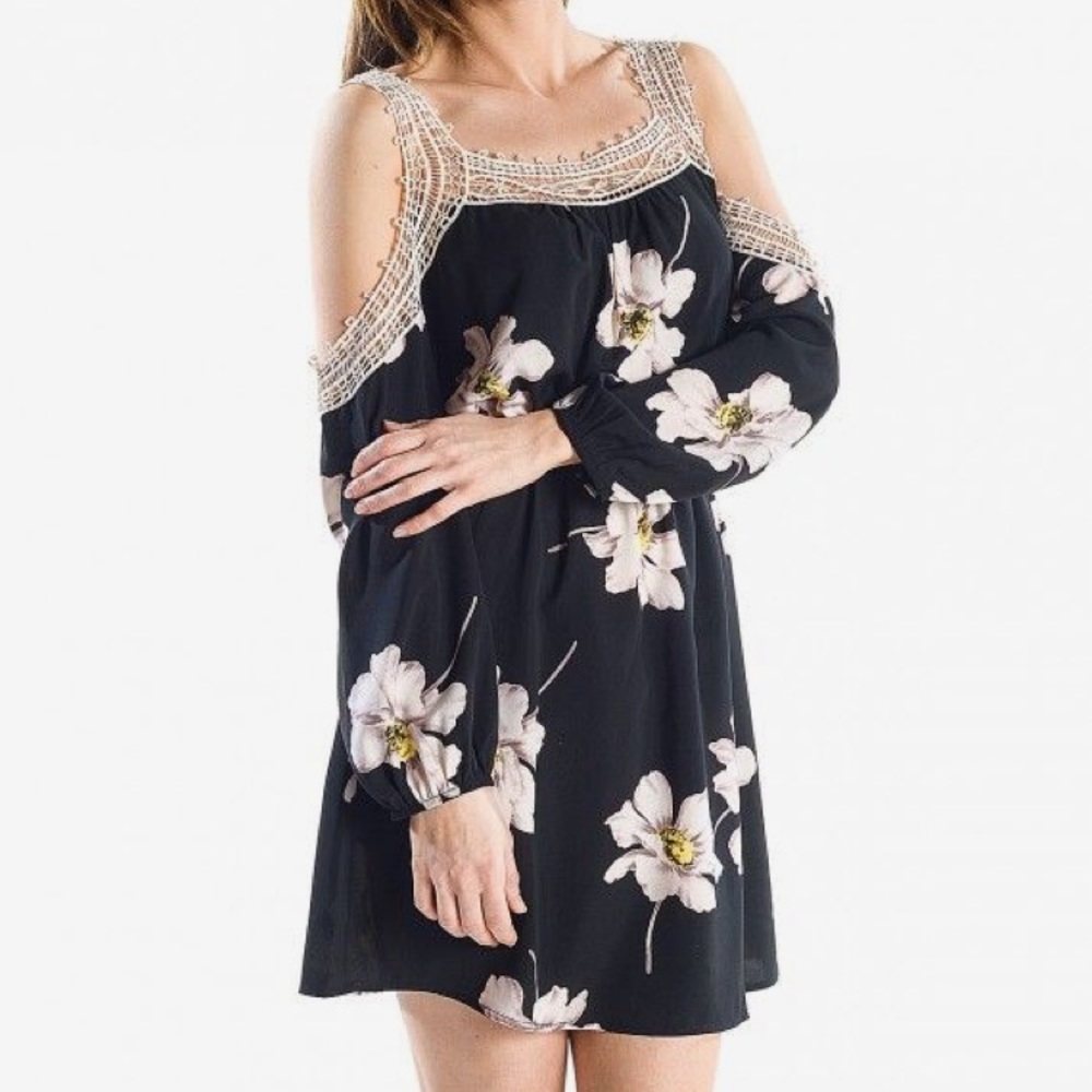 Cold shoulder mini dress, worn once